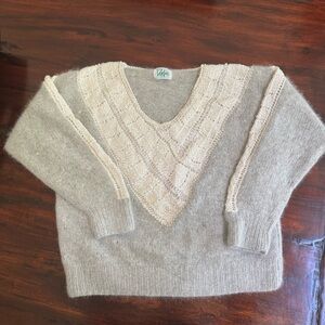 Dorfit Womens V-Neck Sweater Gray with Pearl Beading Crochet Size Medium?